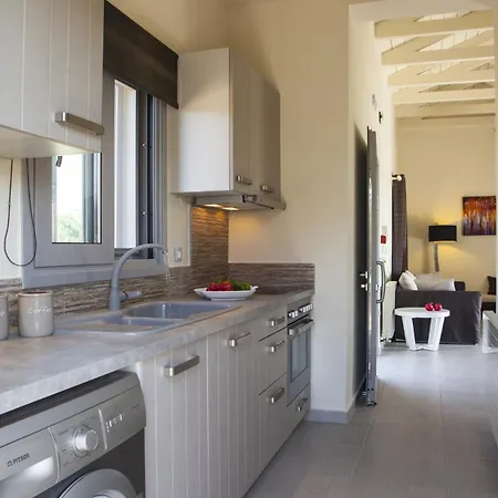 Vila Lefteris *