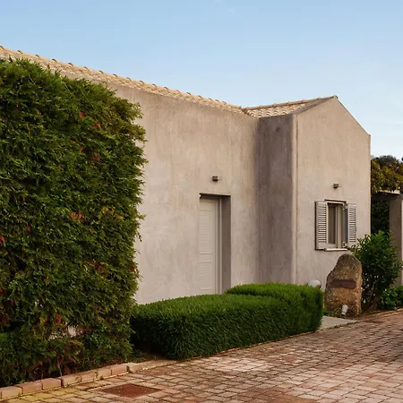 Lefteris Villa *
